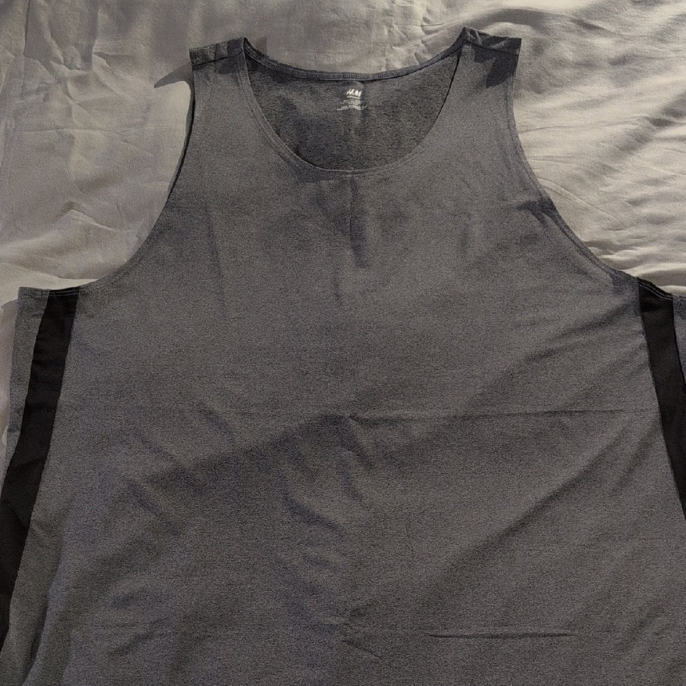 H&M Sport Gray Sleeveless Tech Running Tank Top XXL NWOT